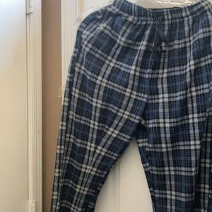 FINAL MARKDOWN Men’s stafford sleep slacks small